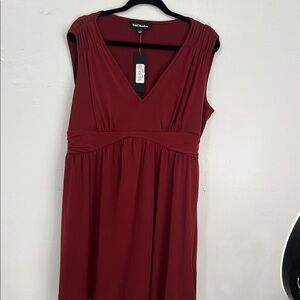 Red Sleeveless Pleated Midi Dress for Weddings